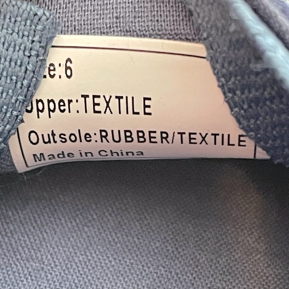 NWOT Olivia Miller Tayrona Slip On Sneaker Size 6 - Picture 7 of 9